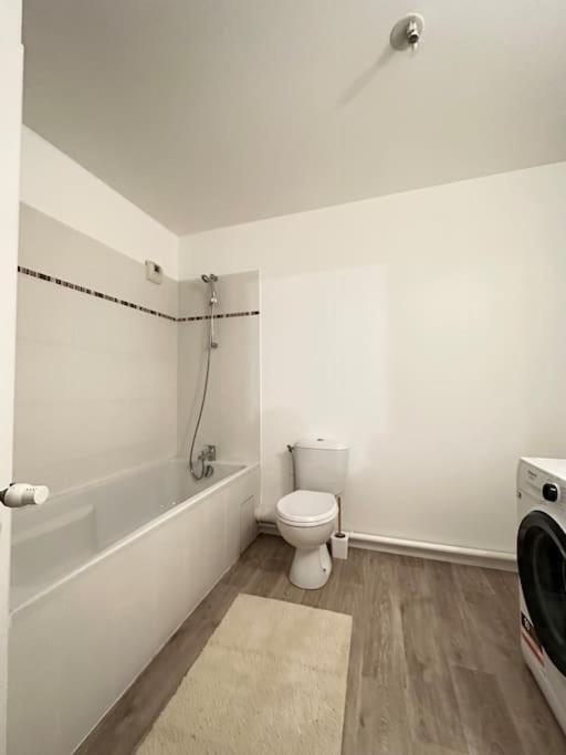 Cosy House A 6 Min Du Rer A Et Psa Apartman Carrières-sous-Poissy Kültér fotó